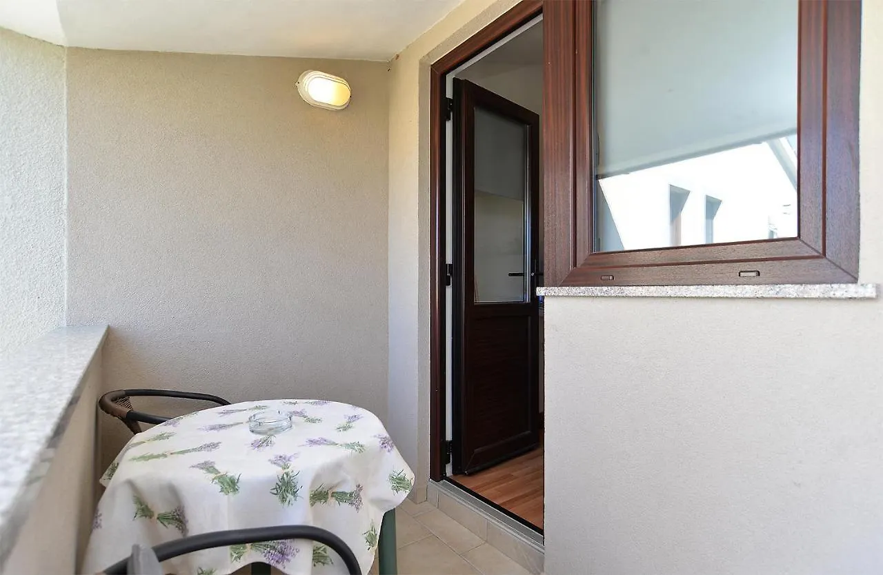 Apartments Drago 589 0*, Fazana