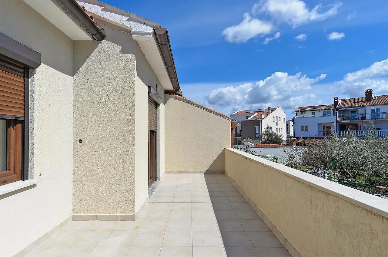 Apartments Drago 589