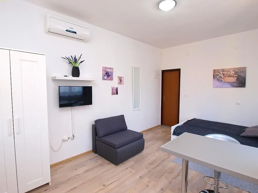Apartments Drago 589 Croatia