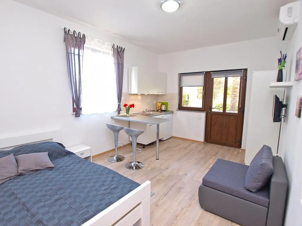 Apartments Drago 589  Fazana