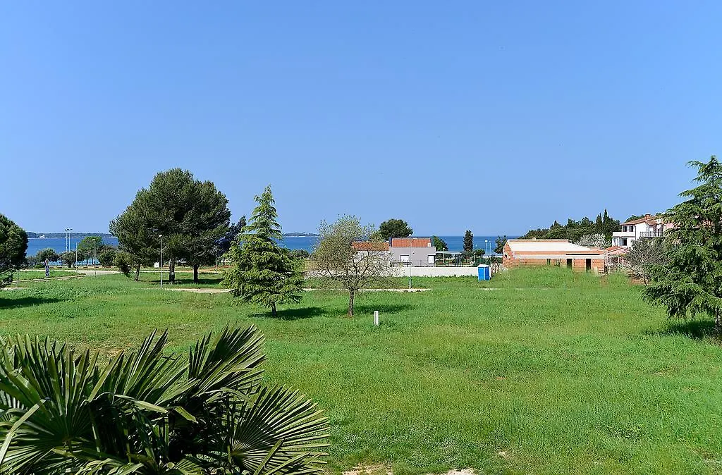 Apartments Drago 589